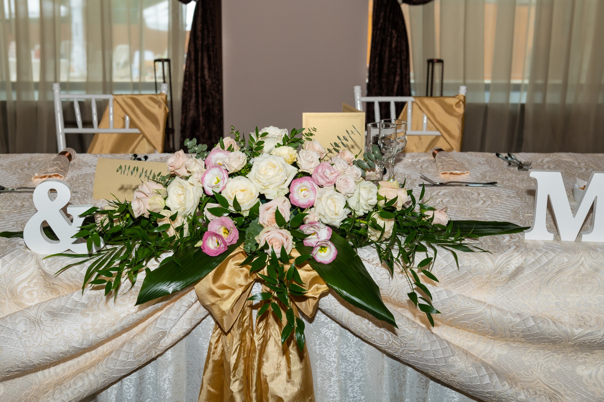 Floral Arrangement at Bride and Groom Table